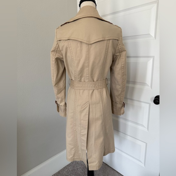 Classic Tan Trench Coat - Picture 4 of 12
